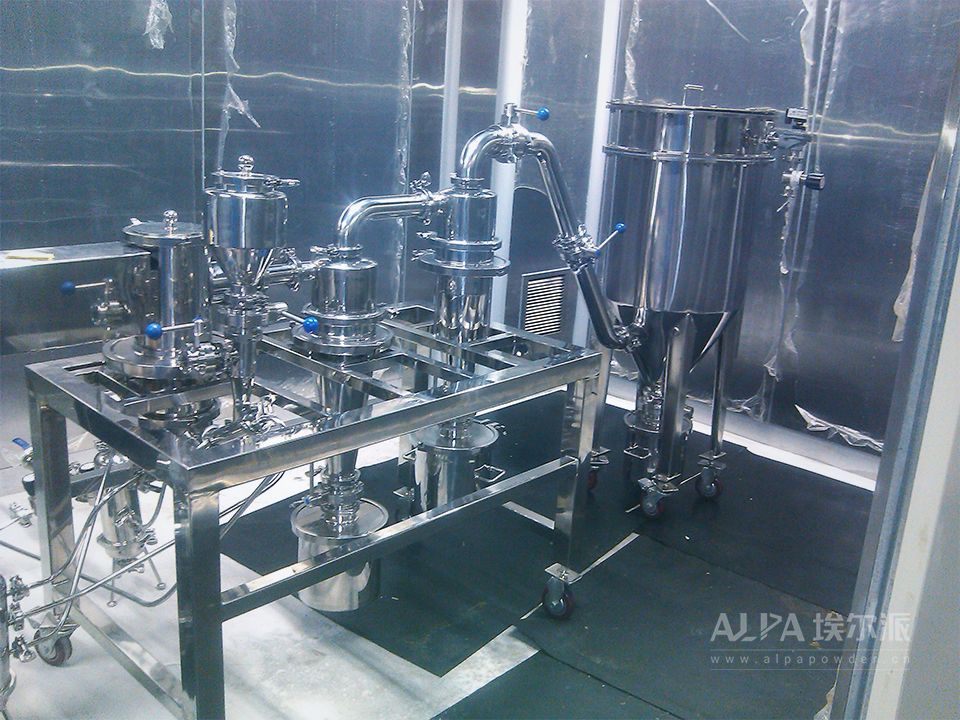 實(shí)驗(yàn)室三合一<a href=http://shxnyz.cn/chanpin/27.html target=_blank class=infotextkey>氣流粉碎機(jī)</a>