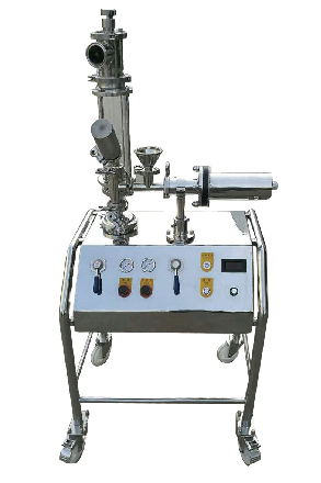 實(shí)驗(yàn)室中小型<a href=http://shxnyz.cn/chanpin/27.html target=_blank class=infotextkey>氣流粉碎機(jī)</a>